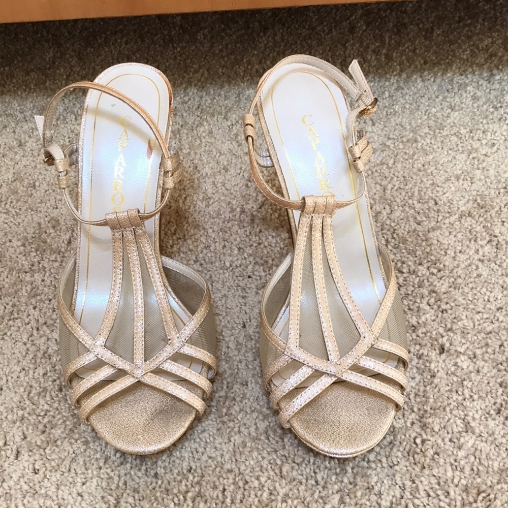 Caparros SZ  8.5 B metallic ankle strap heels.